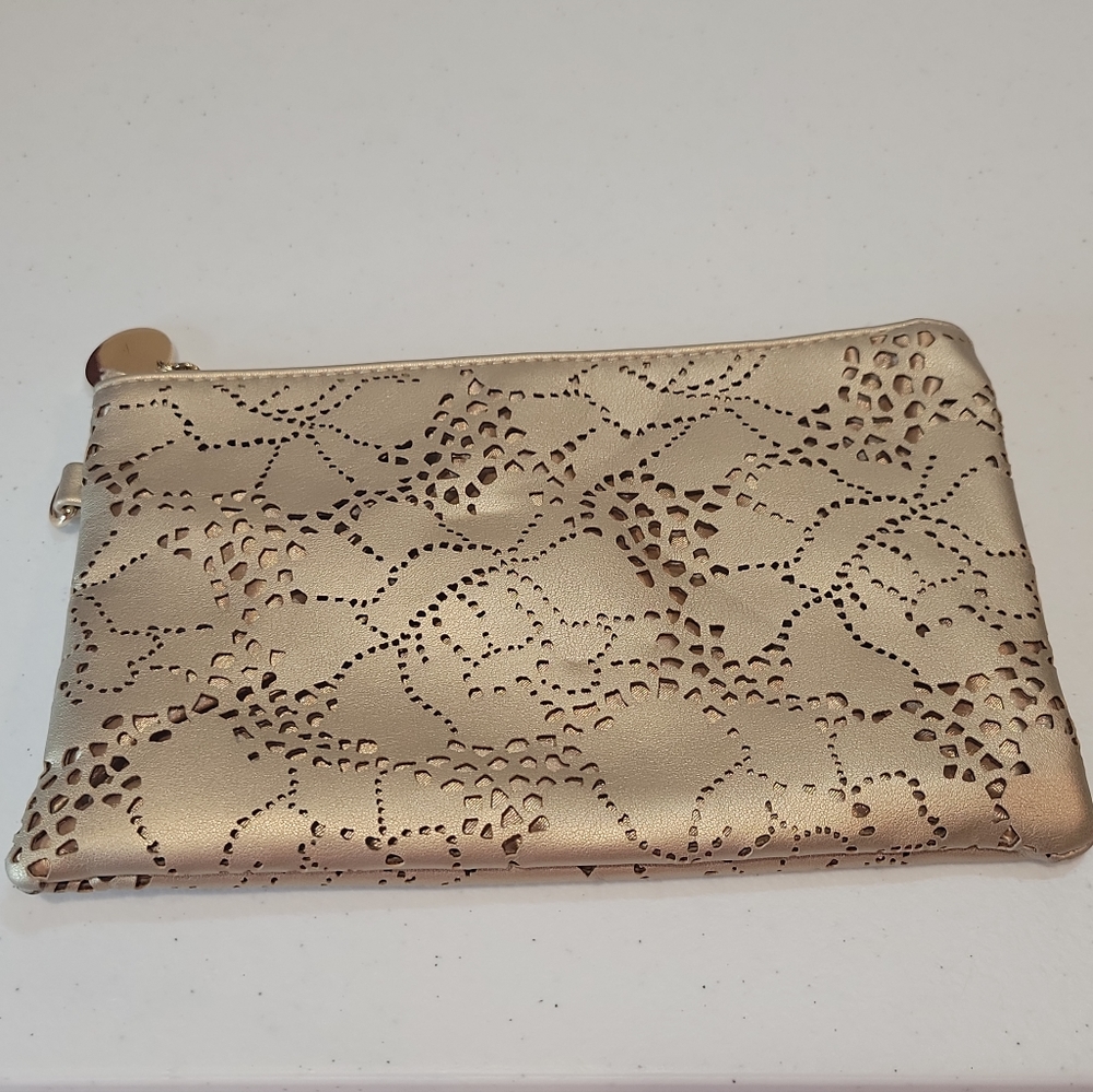 Urban Expressions Pouch